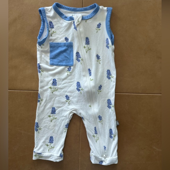 Kyte BABY Other - Kyte BABY Blue and White Floral Jumpsuit